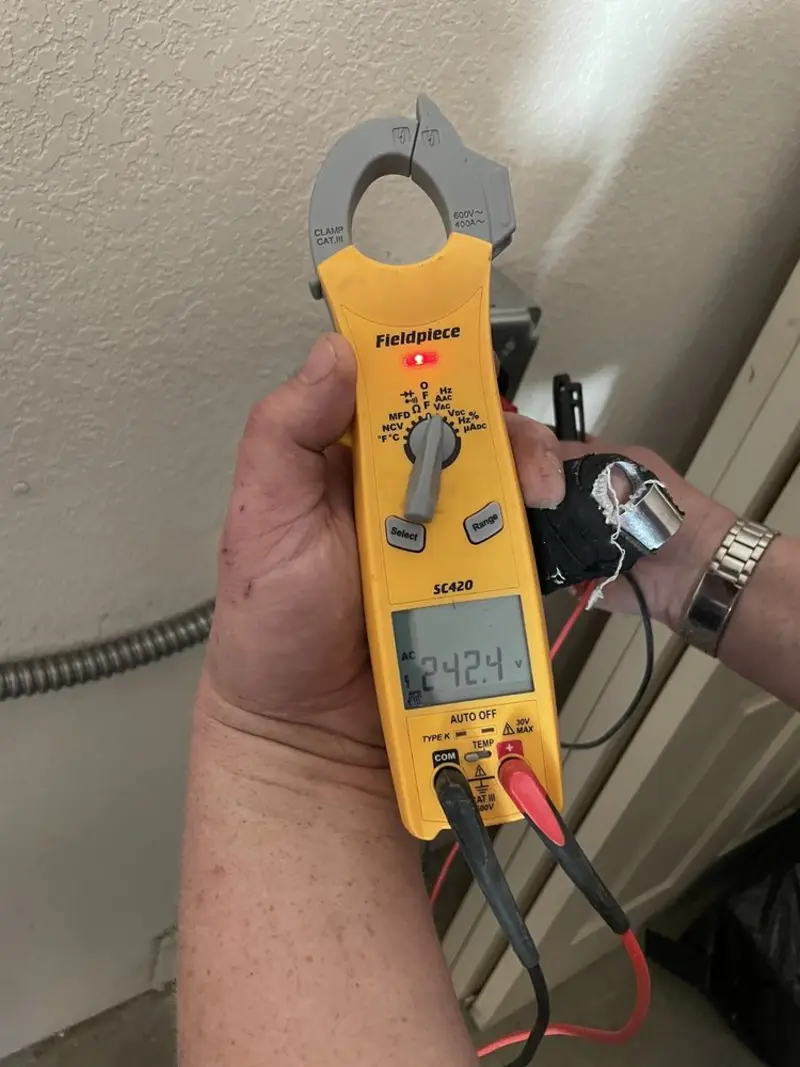 Voltage testing with clamp meter during Circuit Breaker Repair in Hellertown